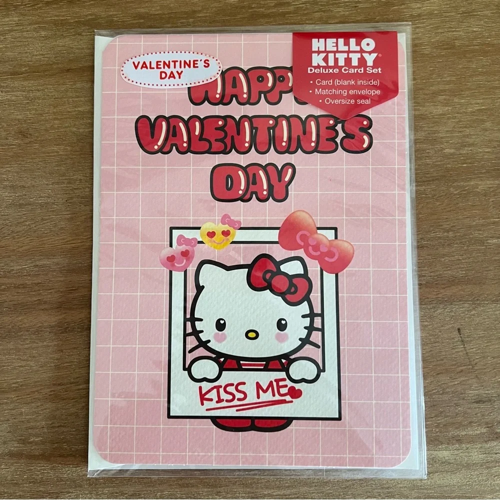 Sanrio Hello Kitty Valentines Day gift bag and greeting card Bundle